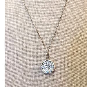 LA Family Tree 'My Family My Love' Pendant Necklace